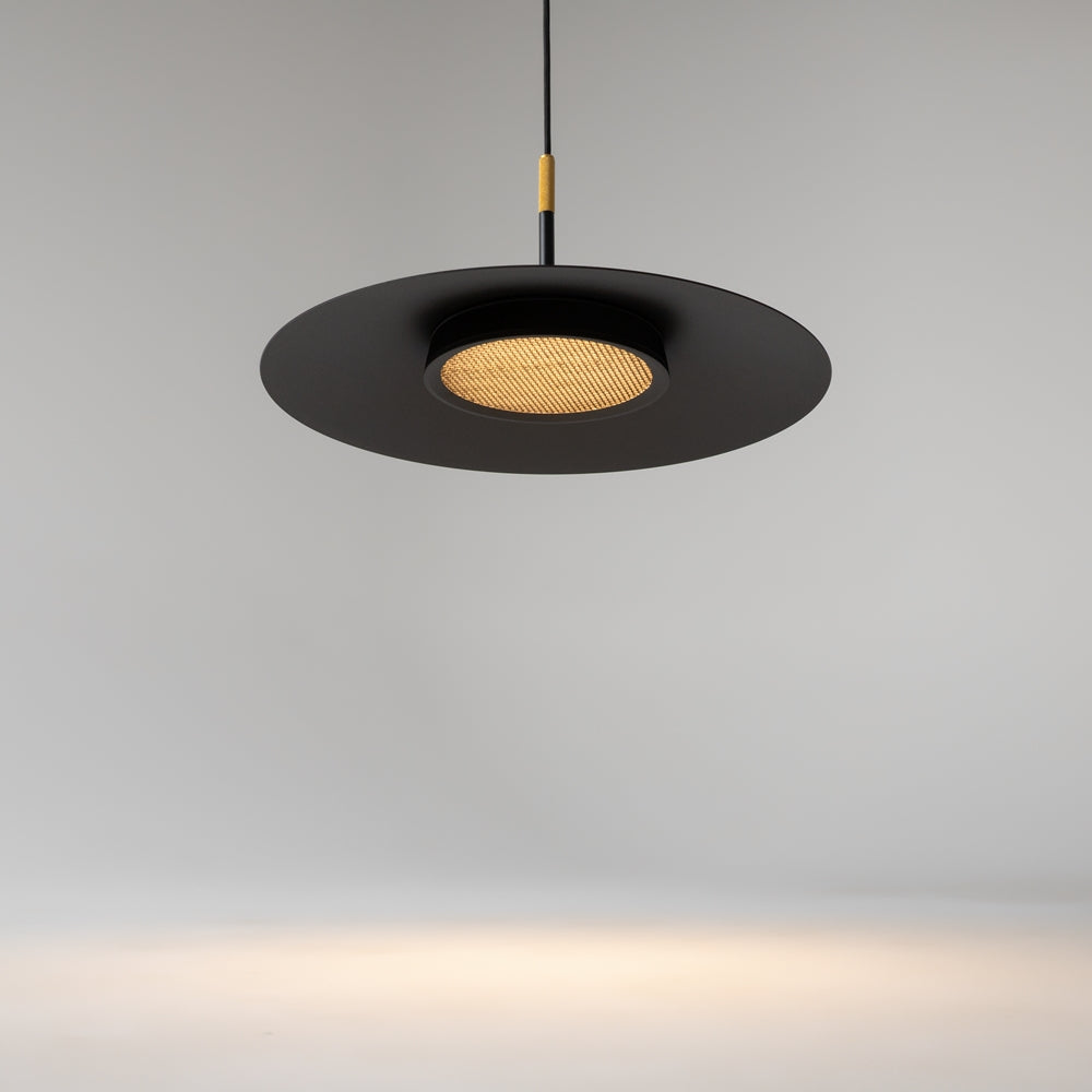 Pendul Maytoni El: Design Minimalist în Alb și Negru