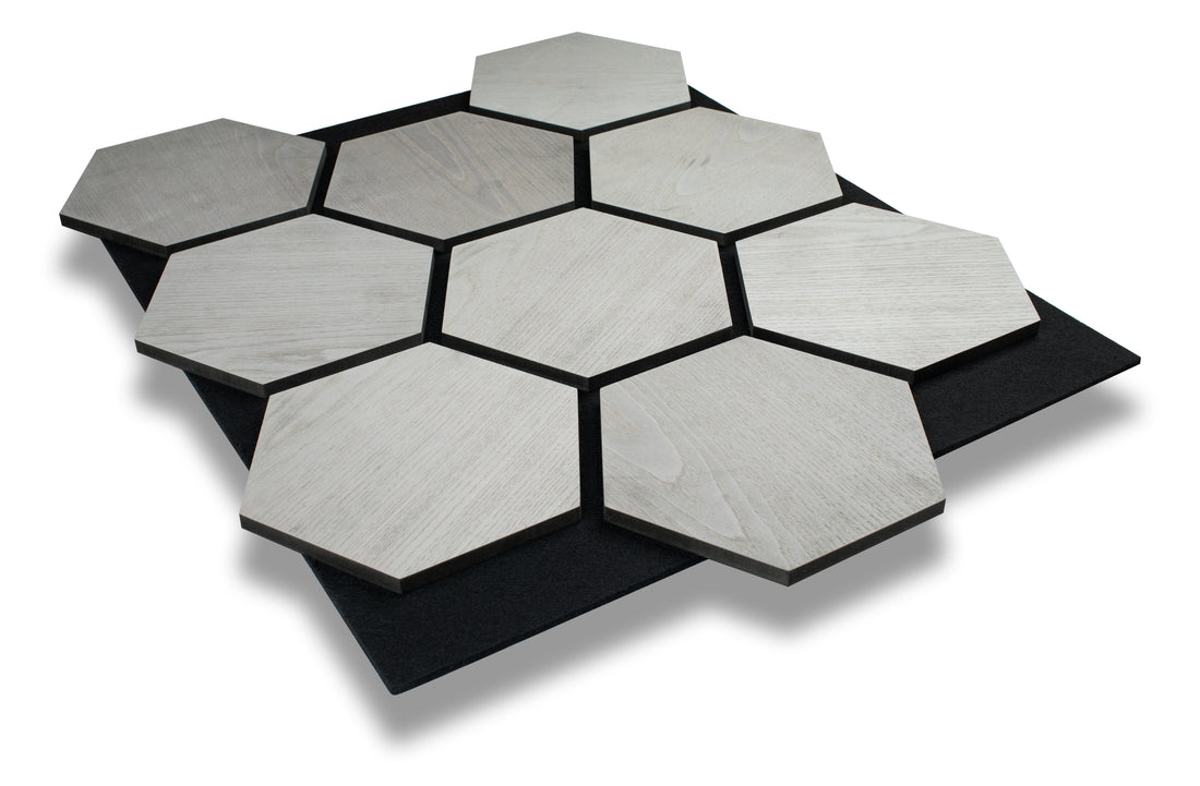 Panou acustic hexagonal de tip riflaj din lemn de frasin gri - Decorevo